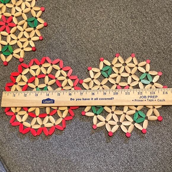 Christmas Bamboo Round Hot Plate Pads Trivets Placemats Retro Green Red MCM - Picture 6 of 12